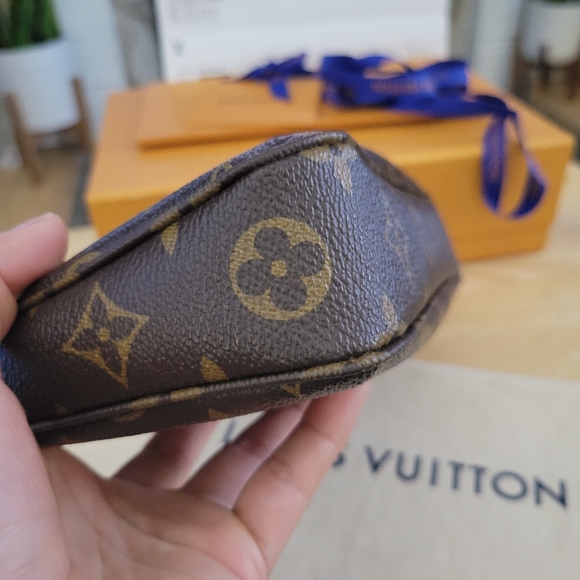 ❌️SOLD❌️ - Picture 7 of 15